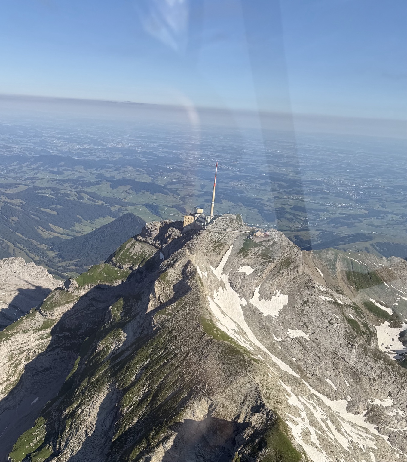 Säntis-Gipfel aus dem Helikopter